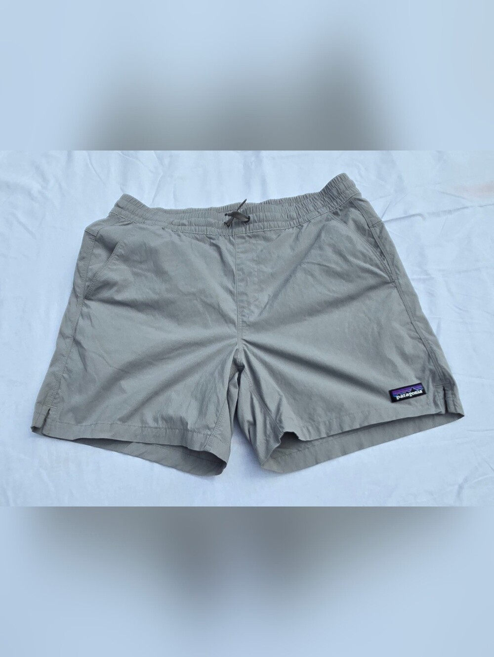 Patagonia Men's Baggies™ Shorts - 5" Size M Color Light Grey